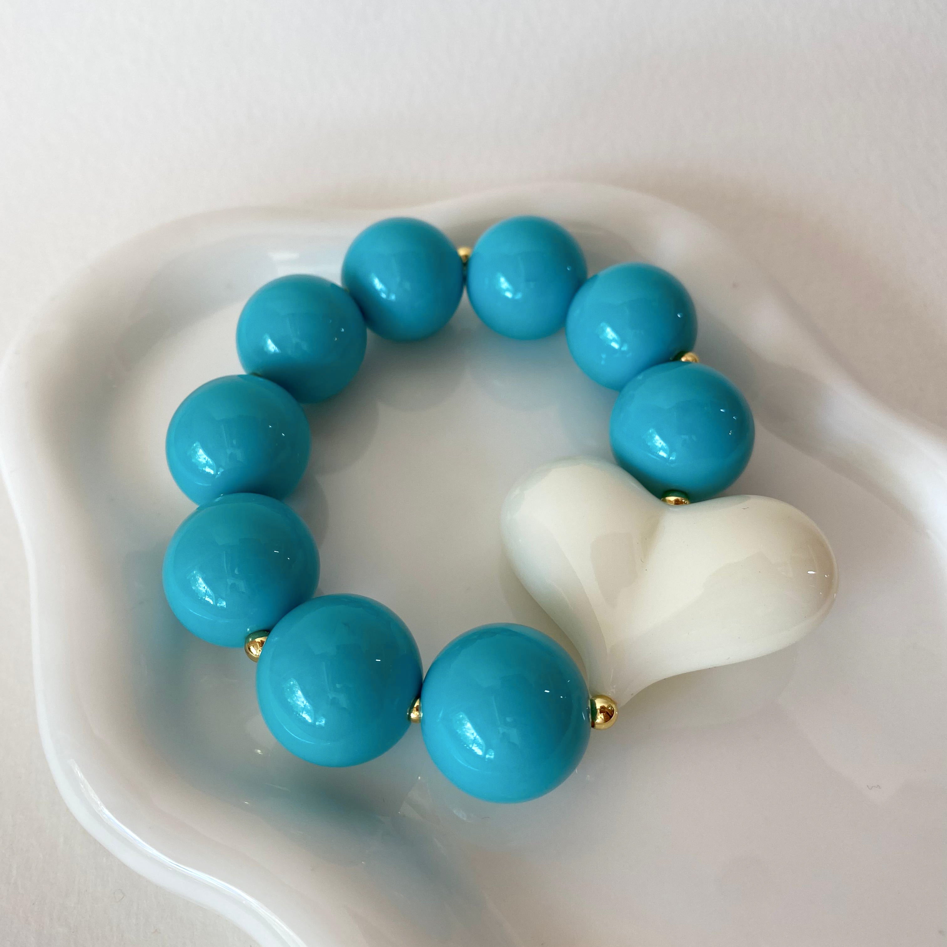Acrylic Turquoise Gumball Bead with White Heart Bracelet