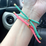 Load image into Gallery viewer, Pulseras Ajustables de Infinito Verde y Rosada
