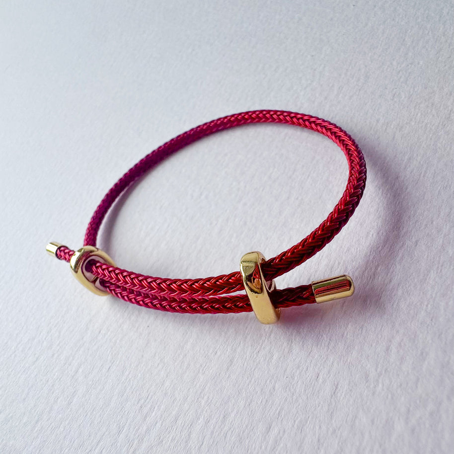 Red Cord Ajustable Plain Bracelet