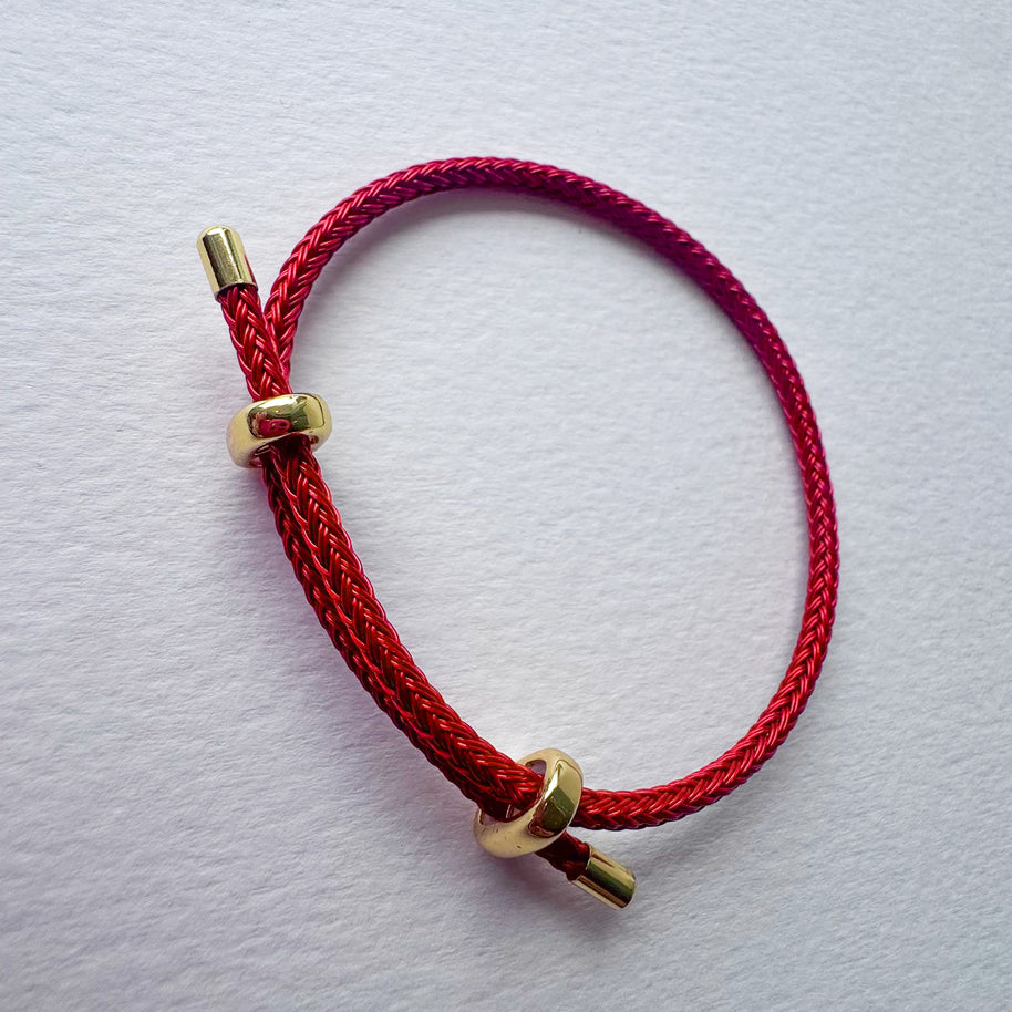 Red Cord Ajustable Plain Bracelet